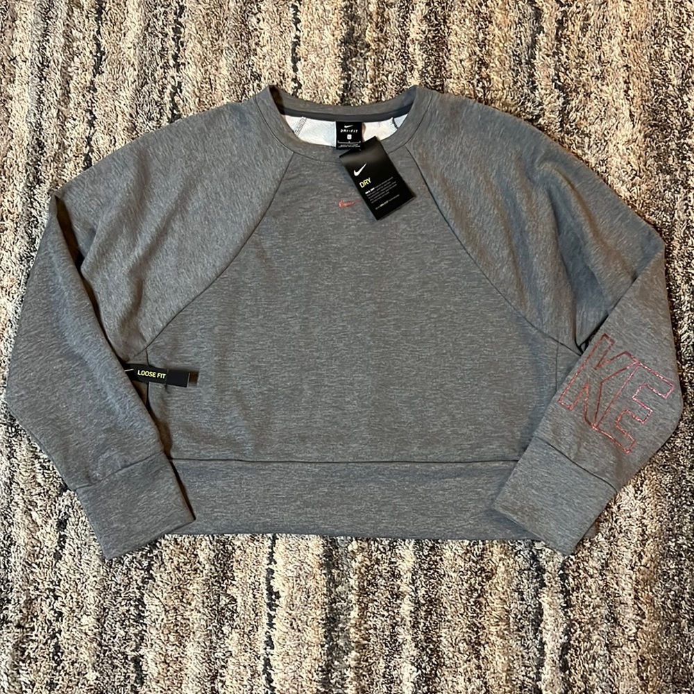 NWT Nike Cropped Loose Fit Crewneck